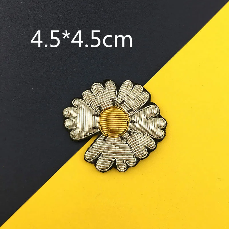

4.5 * New Style Plant Flower Daisy Indian Silk Hand-Sewn DIY Cloth Stickers French Design Anime Pins Kakegurui Pokemon