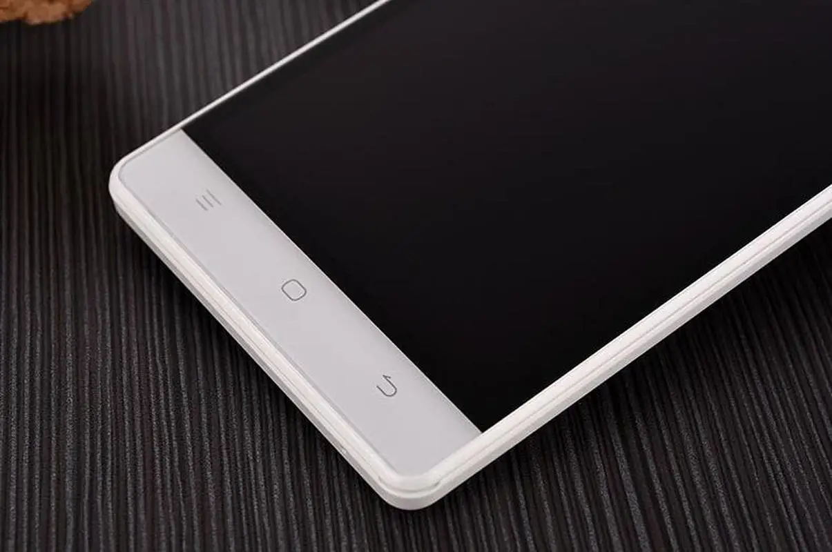 Hisense M30T 4 аппарат не привязан к оператору сотовой связи мобильный телефон 5 0