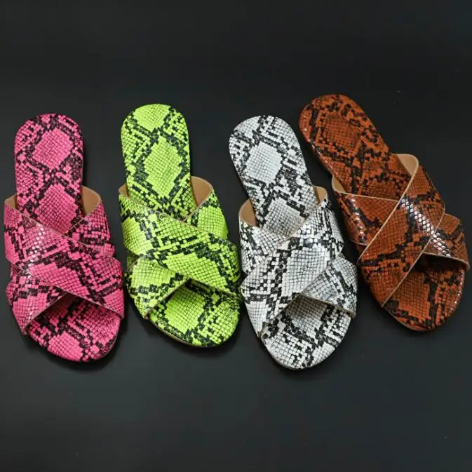 2020 новые женские сандалии на плоской подошве сезон весна лето пляжные вьетнамки