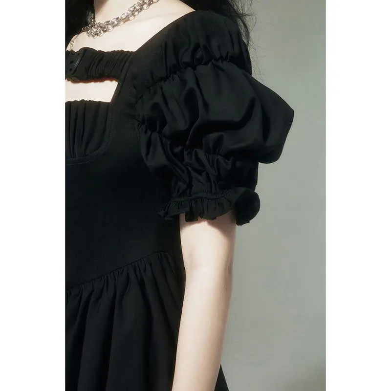 

2021 fashion niche irregular dress women's spring and summer new leisure bubble sleeve romantic functional fashion skirt trend