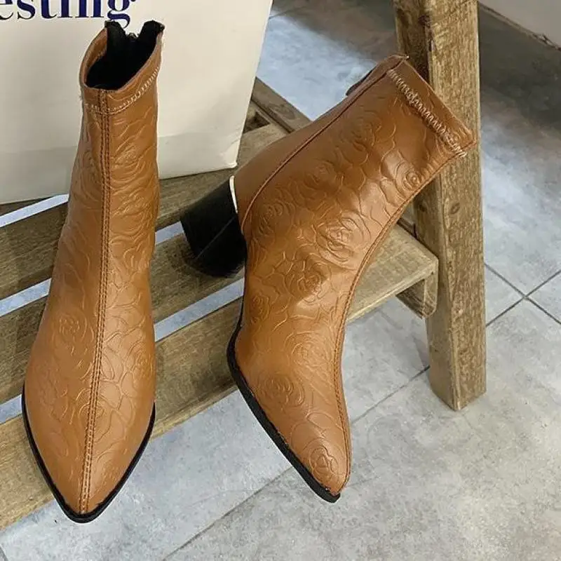 Женские ботильоны на высоком каблуке ботинки челси молнии с острым носком