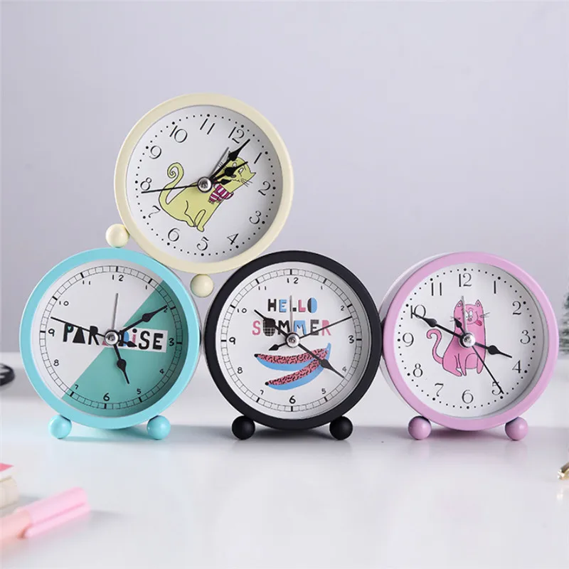 Домашний круглый маленький будильник конфетных цветов бесшумные часы