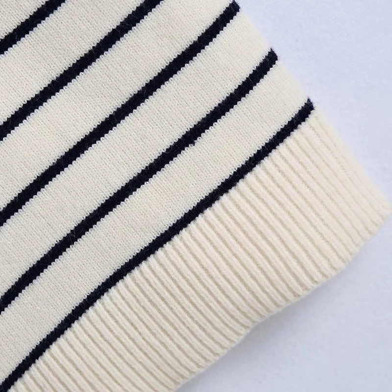 

XEASY Women 2021 Fashion Single Breasted Striped Knitted Vest Sweater Vintage V Neck Sleeveless Female Waistcoat Chic Tops