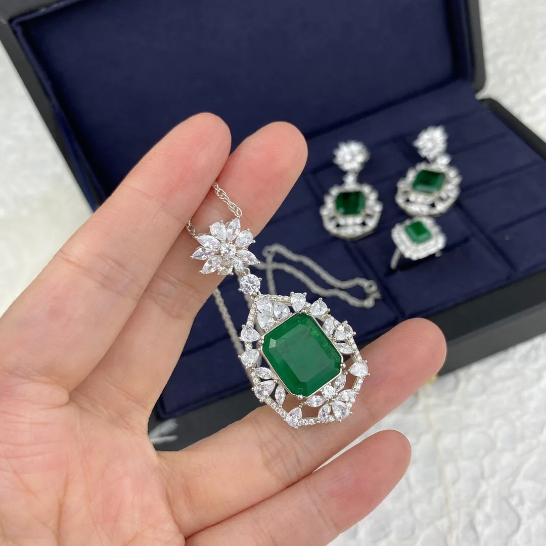 

925 Sterling Silver Emerald Radiant Cut Simulated Moissanite Gemstone Wedding Fine Jewelry Engagement Pendant Necklace
