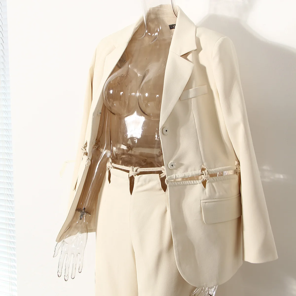 Женские брюки с широкими штанинами и высокой талией черные свободные в стиле High