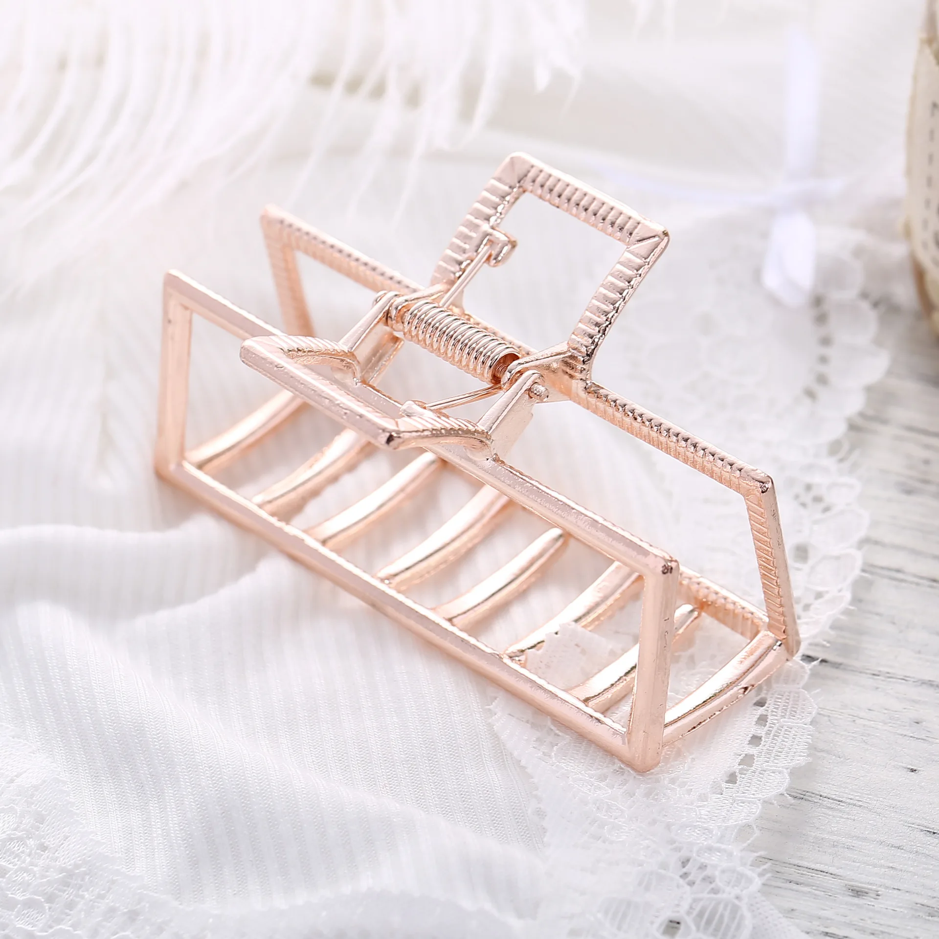 2-L-rose gold Геометрические зажимы для волос для женщин и девушек, металлические заколки для волос в форме краба Луны, заколки для волос, твердая цветная Шпилька, аксессуары для волос большого размера - Цвет: 2-L-rose gold