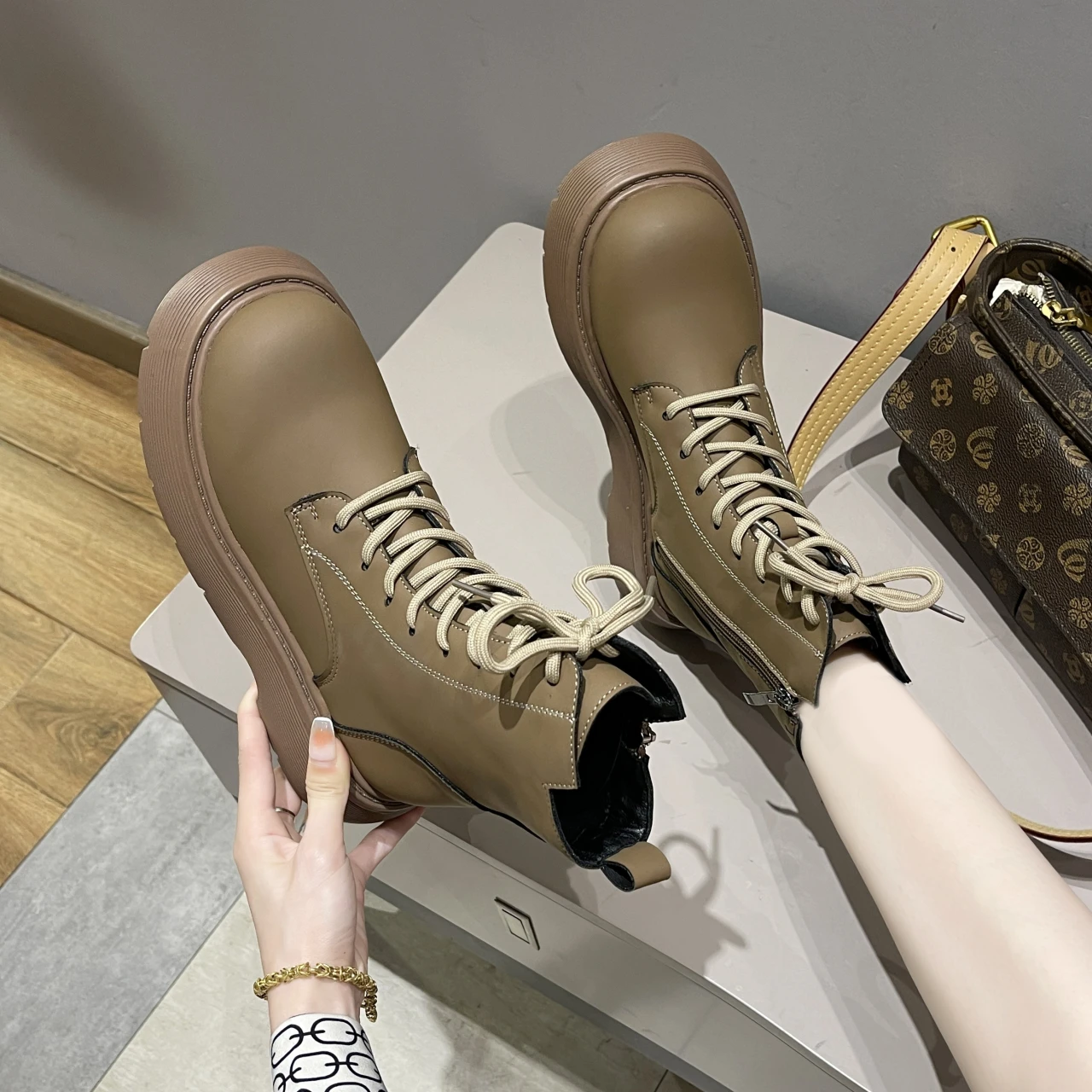 

Женские ботинки со шнуровкой, осенне-зимние ботинки на высоком каблуке, на платформе, на молнии, 2021