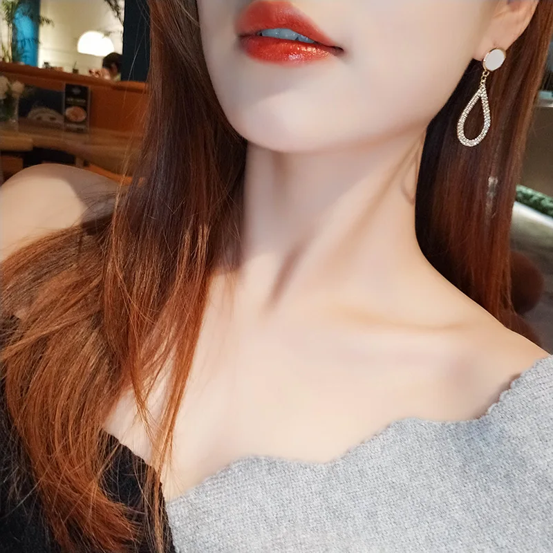 Корейские Новые Модные полые серьги в форме капли воды с фотоэлементами