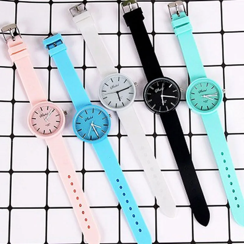 

Women Candy Color Quartz Wrist Watch Lady Silicone Band Simple Style Watch