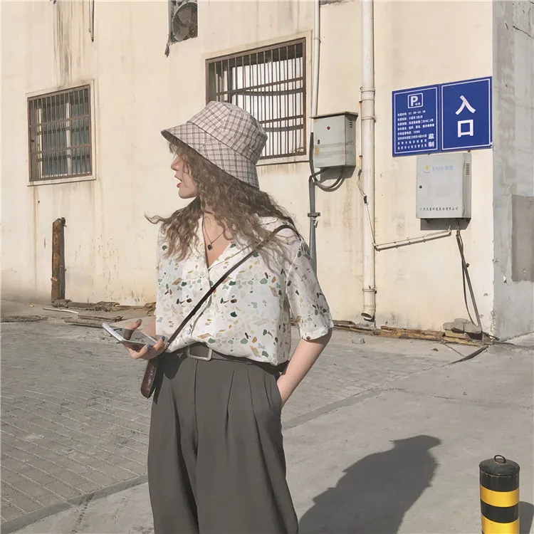 

2020 Summer New Style Gentle Elegance Floral Short-sleeved Shirt Women's Foreign Style Small Shirt Fashion Loose All-match Top