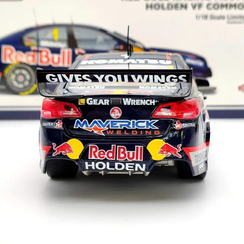 Классические 1:18 для Jamie Whincup's 2013 Австралия Holden VF Commodore #1 18532 модели литья под