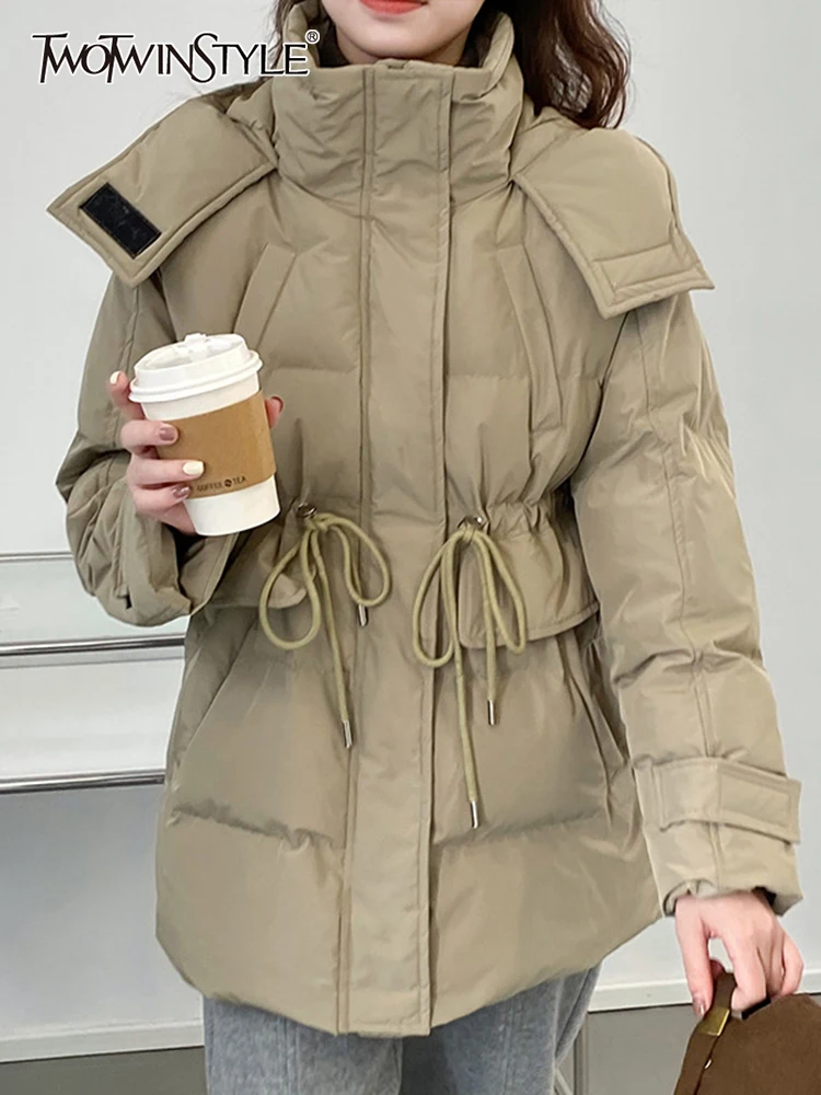 

Женское пальто с капюшоном TWOTWINSTYLE, зимнее, черное, белое, лоскутное пальто с длинными рукавами и карманами, 2021