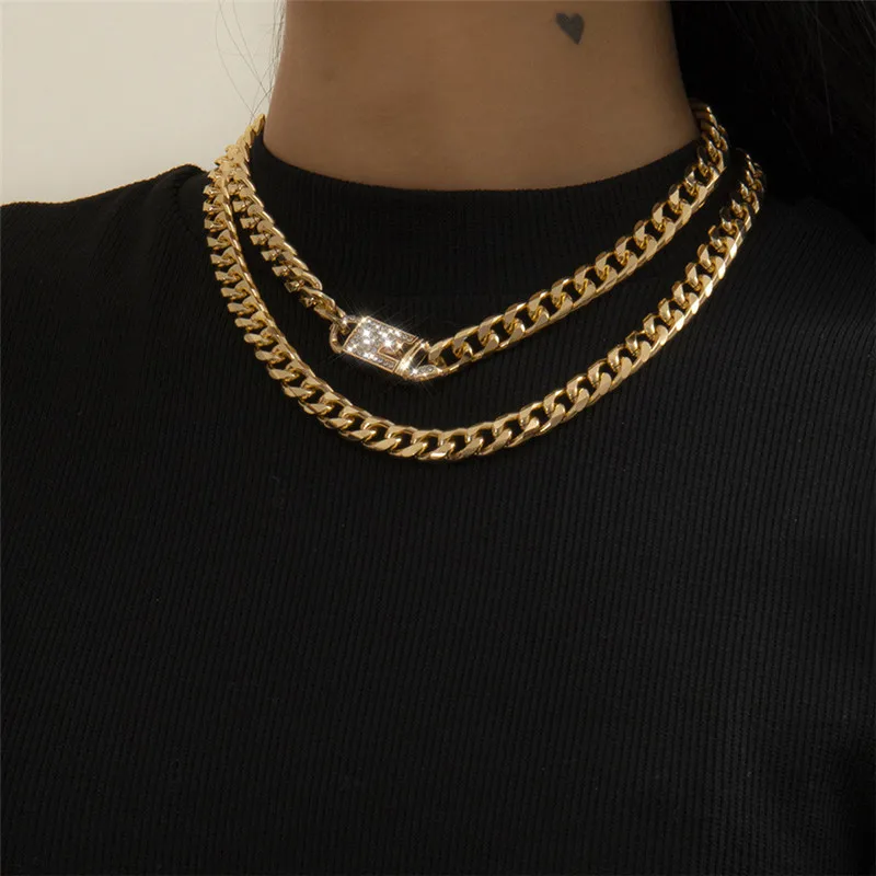 

Hip Hop Retro Cuban Buckle Fashion Necklace Female Jewelry Trend Personality Street Shooting Of Snake Bone Chain Hollow Necklace