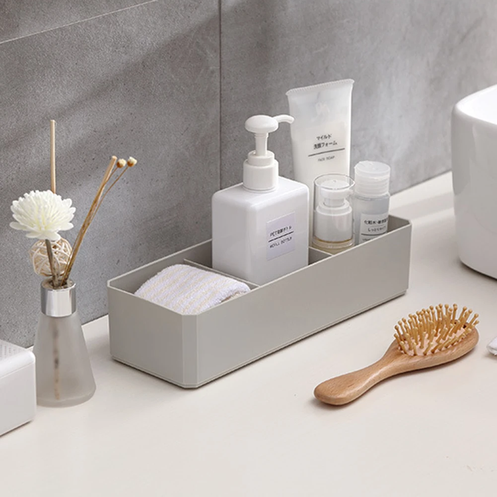 

Cotton Swab Holder Waterproof and Dustproof Cotton Pads Organizer with Lids 3 Compartments for Cosmetic Earrings Cotton Swabs