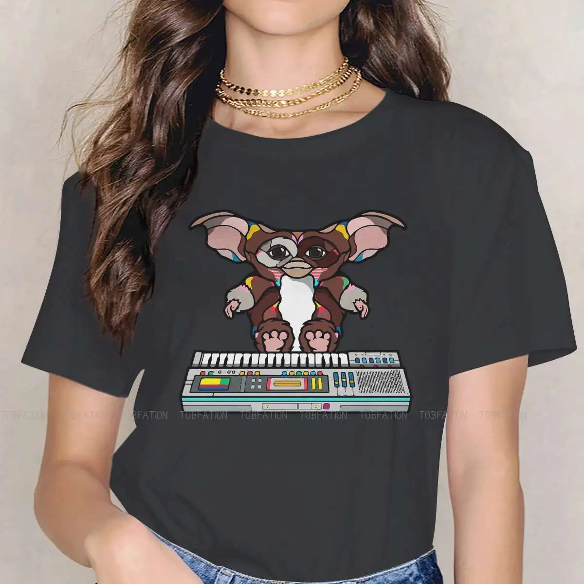 

Милая женская футболка Gremlins Gizmo, графические футболки для девочек 4XL, женская футболка с круглым вырезом, юмор, хипстерский подарок