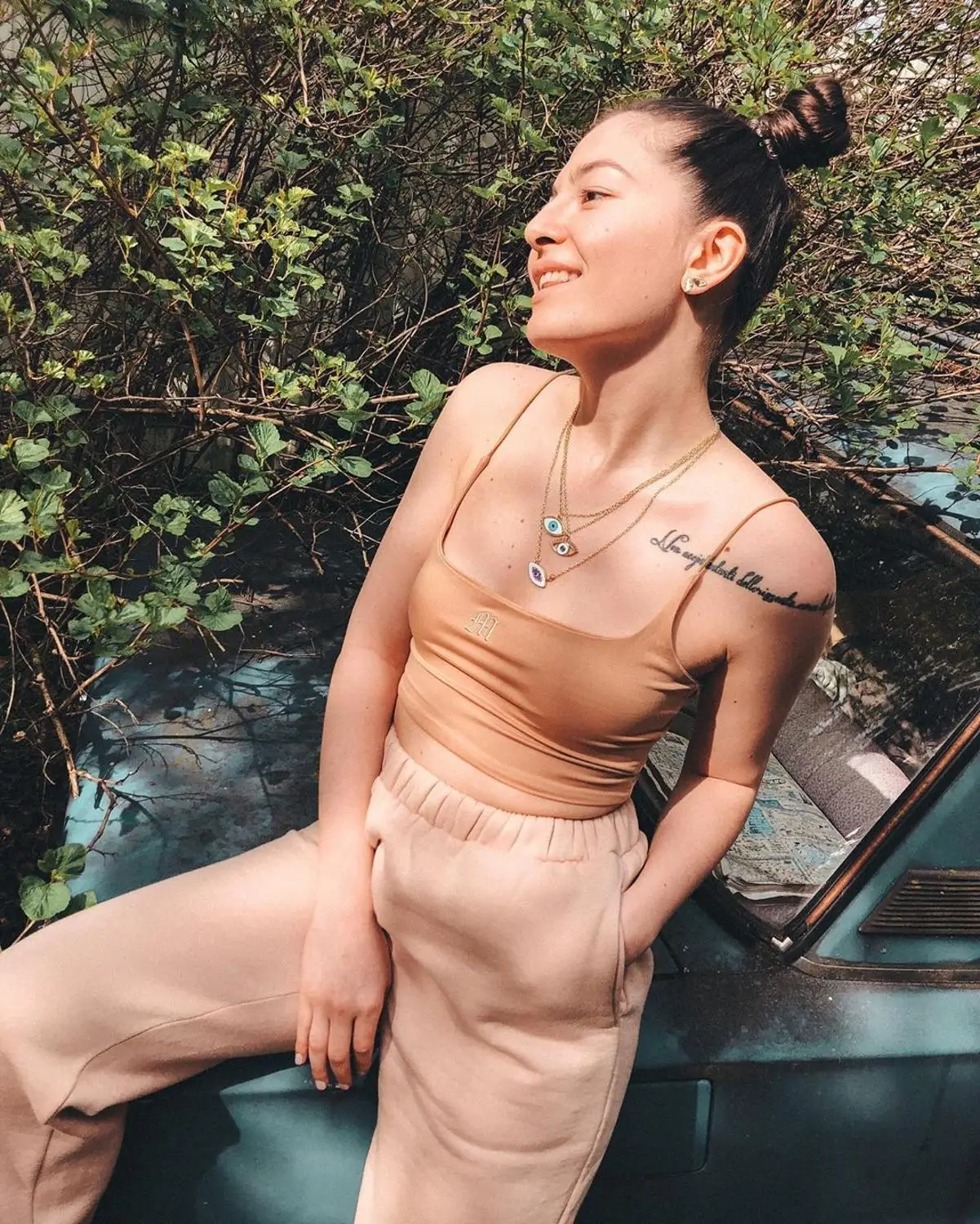 Летняя мода 2020 минималистичные Красочные Стразы заполненные капающей подвеской