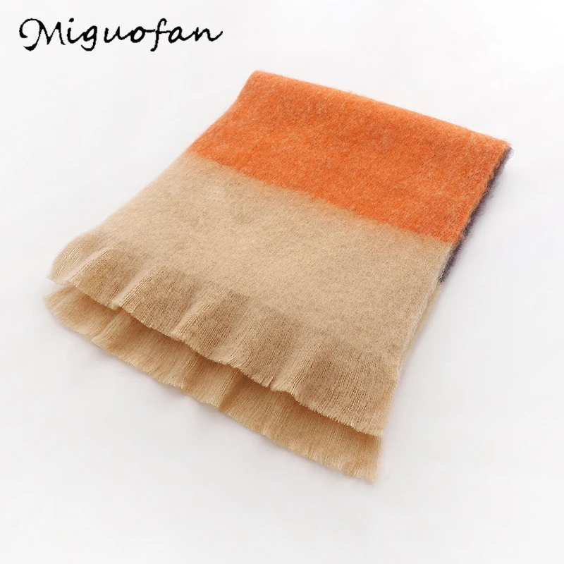 Женские шарфы в полоску длинные теплые зимние для улицы с кисточками женские