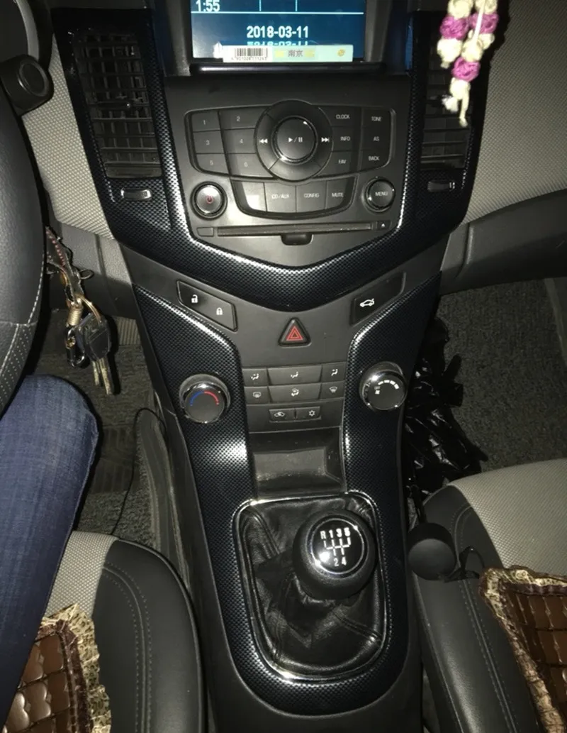 Карбоновая Накладка для центральной консоли Chevrolet Cruze 2009 2010 2011 2012 2013 2014 2015 |