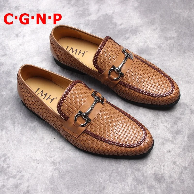 

Новое поступление, коричневые и черные Лоферы C · G · N · P из натуральной кожи с узором, мужская повседневная обувь, классические туфли в брита...