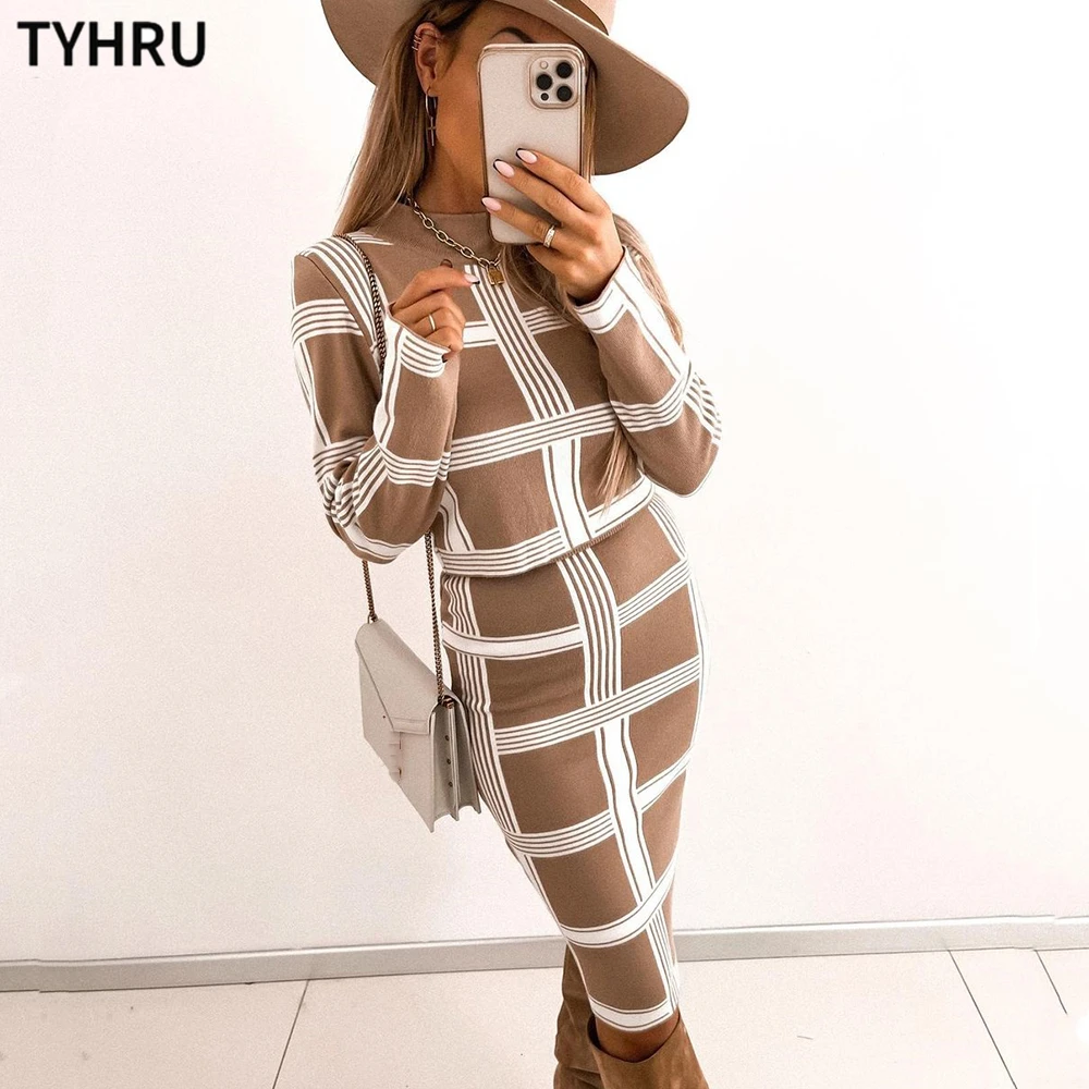 

Женский трикотажный спортивный костюм TYHRU, костюм с юбкой, подходящий по цвету большой клетчатый пуловер + облегающая юбка на бедрах, компле...