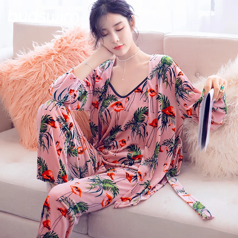 Осенне-зимние женские бархатные пижамы с длинным рукавом Одноцветный халат