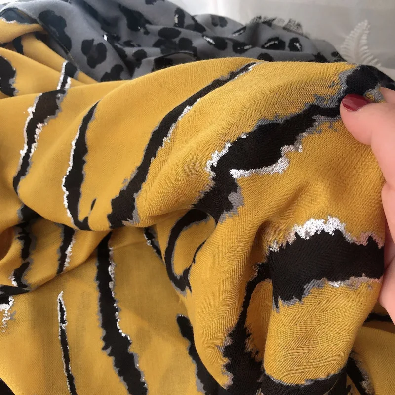 

Fashion classic silk scarf women's autumn and winter hundred hot silver leopard print cotton linen feel long shawl double-use