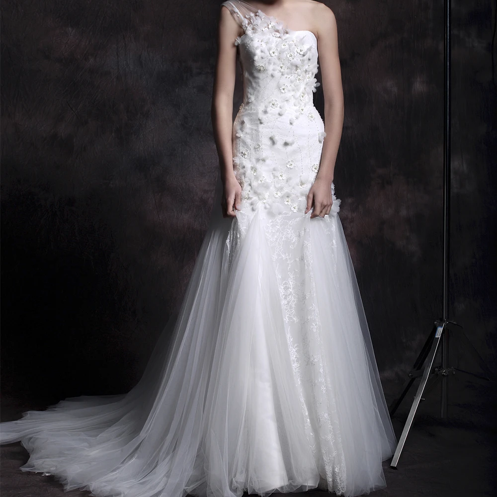 

Sweetheart Neck One Shoudler Pearls Flower Wedding DressTulle Lace Sweep Train Plus Size Bridal Gowns Lace Up vestidos de novia