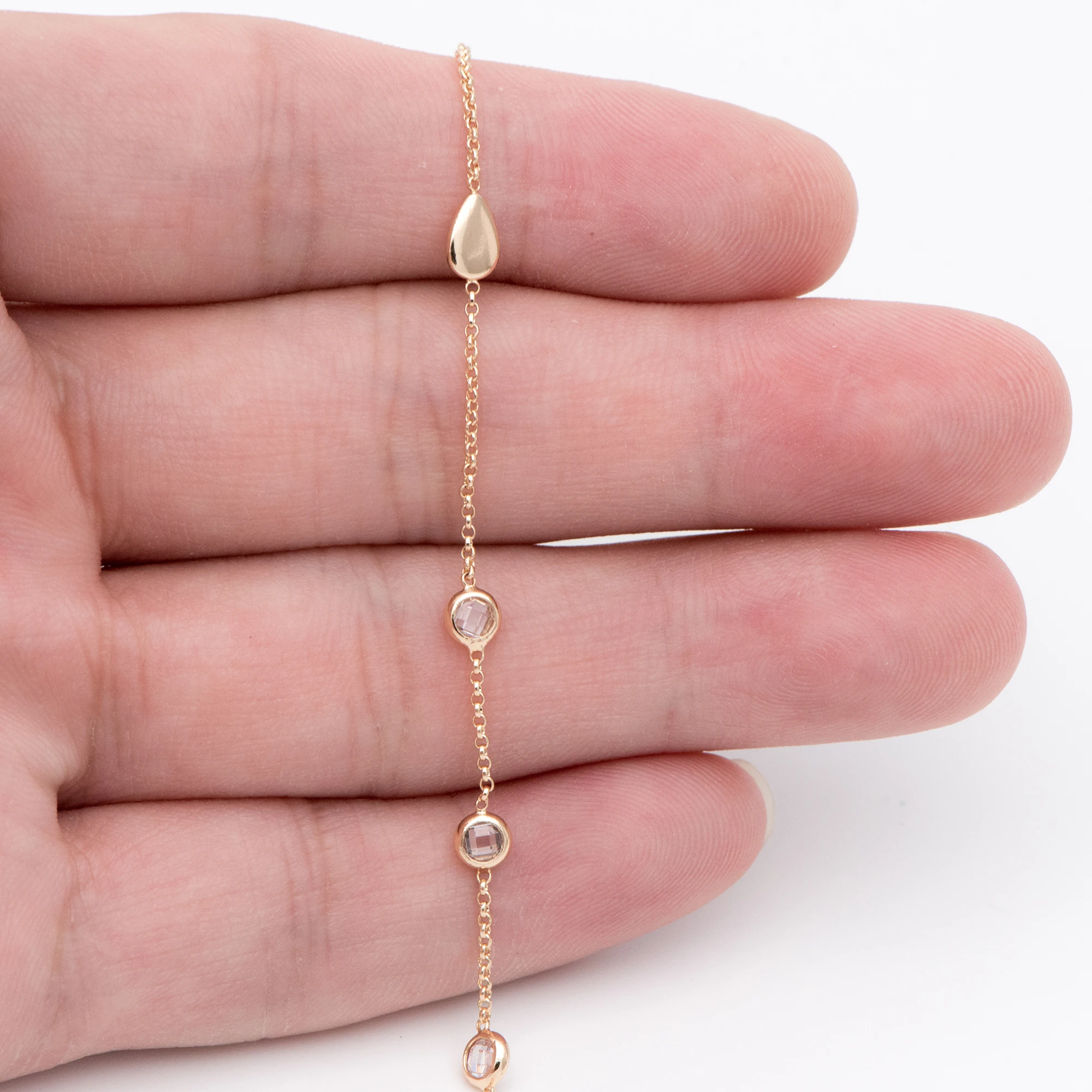 

Gold plated Brass Crystal Beaded Chains, Soldered Chains with Coin Rhinestone and Teardrop Disc (#LK-246-1)/ 1 Meter=3.3 ft