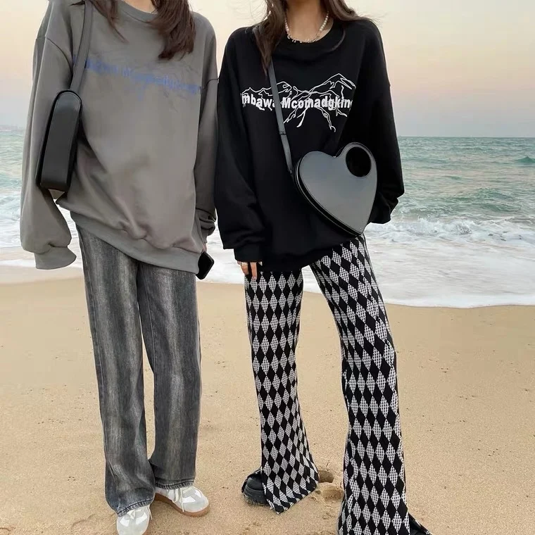 

Luxury Simple Heart-shaped PU Leather Bags For Women Bag Personality Handbag Female Branded Trending Hand Bag 2021