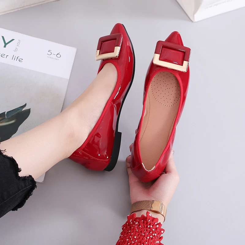 Летние новые модные тонкие туфли женские водонепроницаемые Мокасины с острым