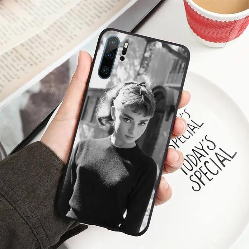 

Audrey Hepburn British actress Phone Case For Huawei honor Mate P 10 20 30 40 i 9 8 pro x Lite smart 2019 nova 5t
