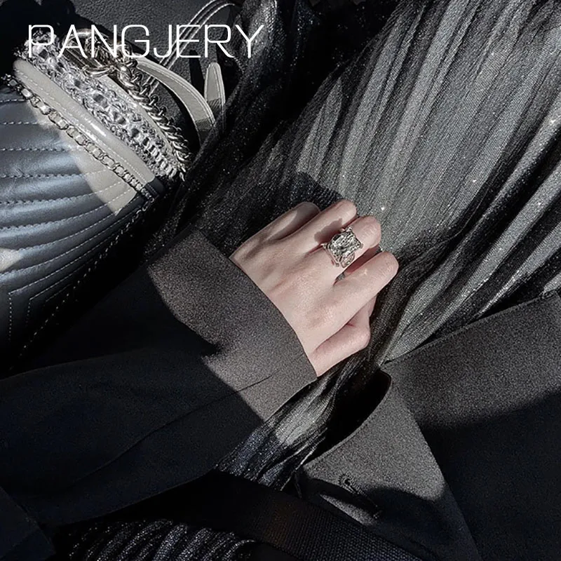 

Женское кольцо из серебра 925 пробы, с имитацией лавы