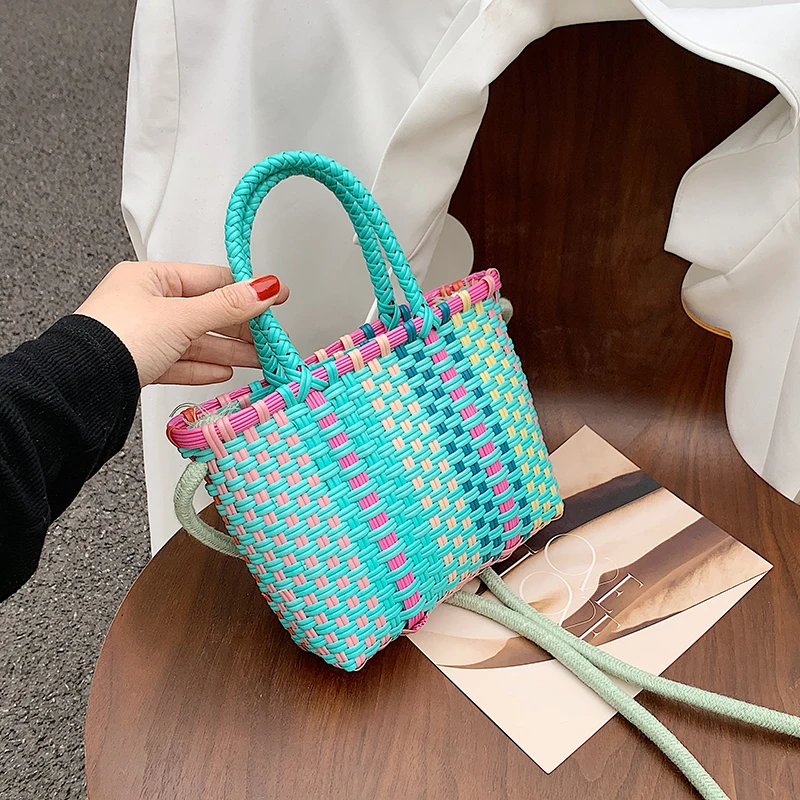 

Woven bags in summer women's 2021 new fashion portable vegetable basket niche shoulder slung bucket bag