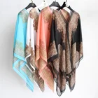 Модный женский шарф с цветочным принтом