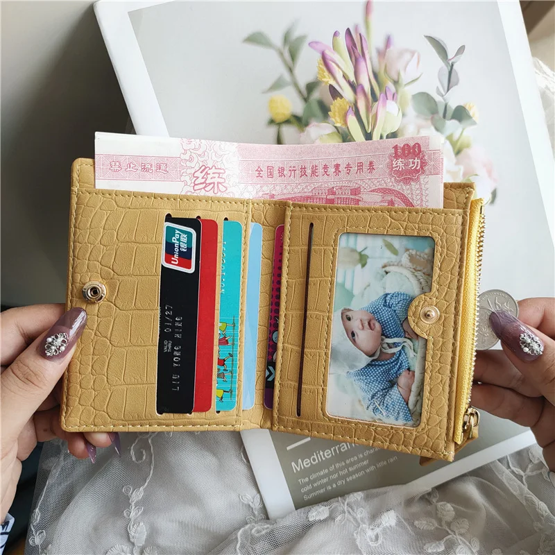 

Folding Wallet Women's Short Crocodile Pattern Wallet Simple Ultra-Thin Zipper Coin Purse