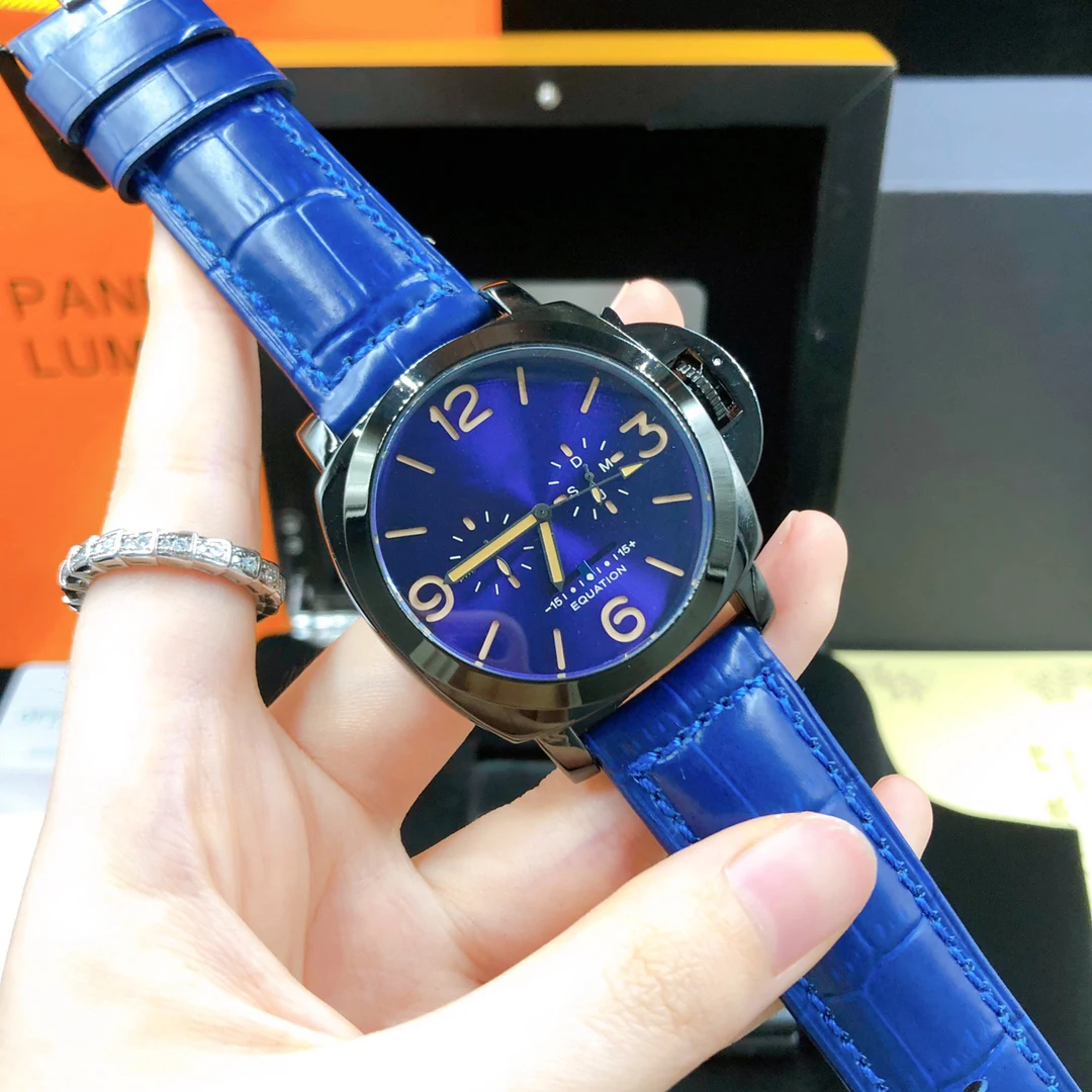 

Mens Watches PAM Five-hand design, chronograph, all functions, waterproof, 40mm Sport leather strap