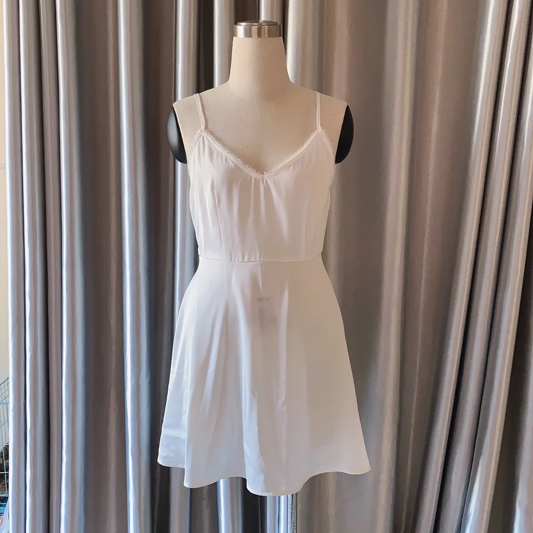 

Women Dress 2021 Autumn and Winter New Product White Cotton Petal Embroidery Cut Air Quality Waist Stand Collar Wave Edge Dress
