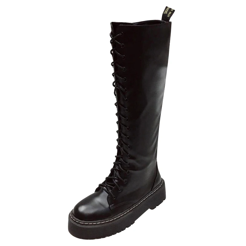 Женские высокие сапоги до колена с круглым носком; ботинки «Martens» в байкерском стиле; обувь для верховой езды на шнуровке; обувь на платформе с боковой молнией; Повседневная шикарная зимняя обувь; большие размеры - Цвет: Черный