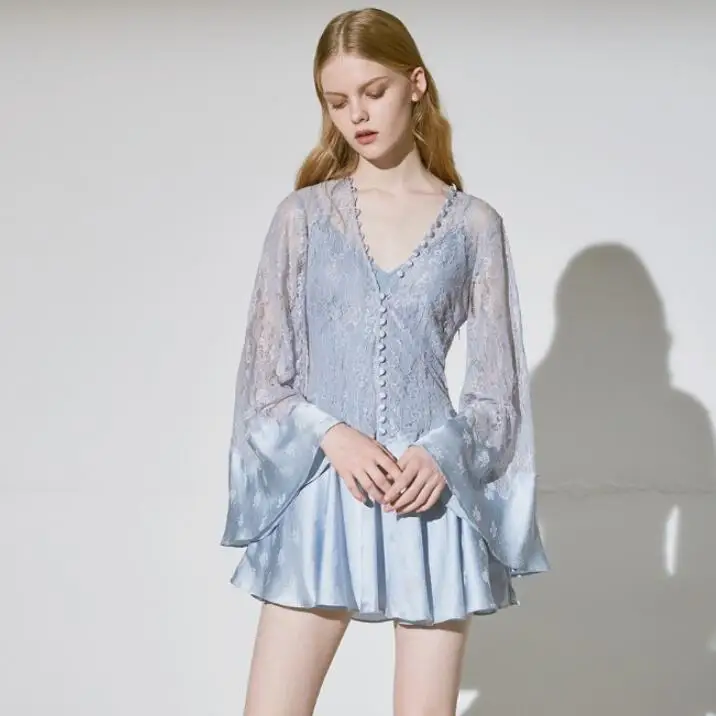

Luxury Runway Designers 2020 New Arrivals Spring Summer High Quality V Neck Flare Sleeve Elegant Lace Pleated Mini Dress