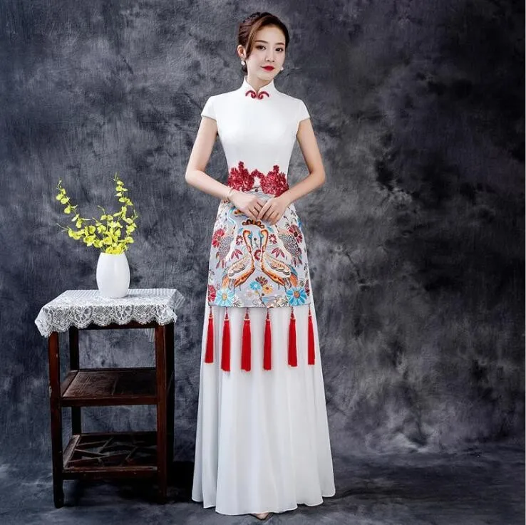 

Женское Атласное Вечернее платье Ципао, элегантное плиссированное платье с вышивкой и кисточками, банкетное платье, 2021