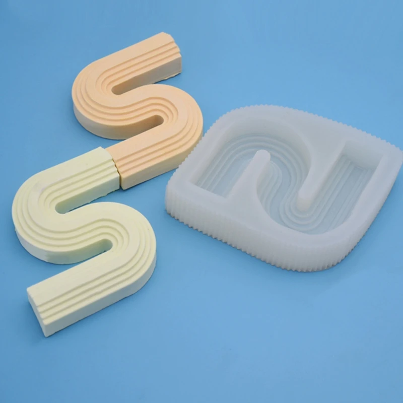 

Small Size Shaped Geometric Scented Candle Silicone Mold for DIY Decoration Making Soap Candle Melt Resin Polymer Clay