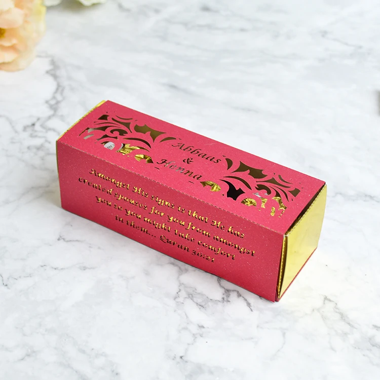 

Красная и Золотая свадебная Милая лазерная резка Персонализированная Коробка для любимых Менди