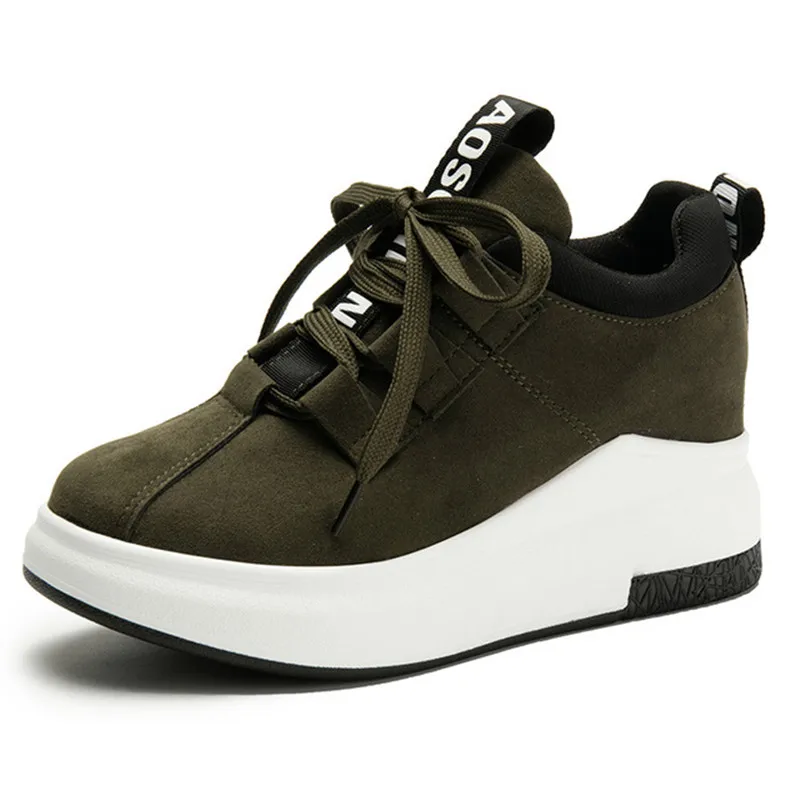 Женские замшевые кроссовки на танкетке мягкие уличные Скрытые туфли платформе