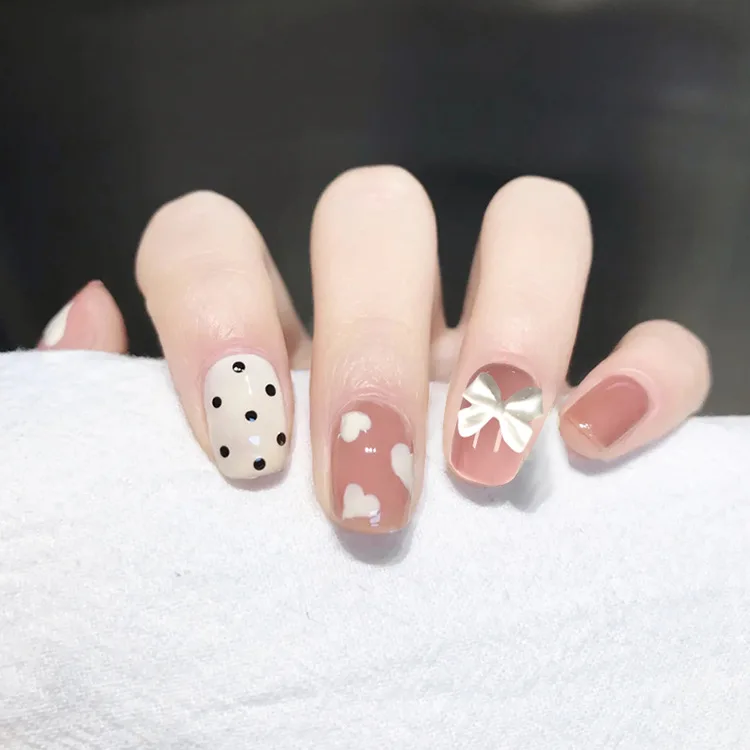 

24pcs 3D Polkas Dot Bow Wear Short Paragraph Fashion Manicure Patch False Nails Save Time Wearable Nail Patch SANA889