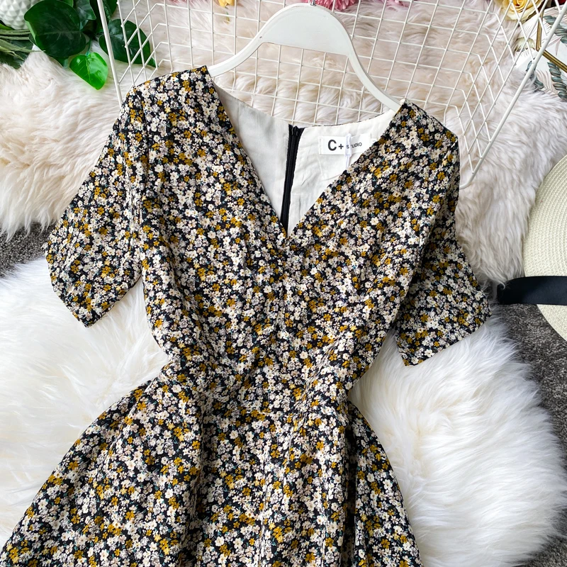 

Women Summer Vintage V Neck Short Sleeve Floral Dress Slim High Waist Floral Print Chiffon Short Dress Vestidos
