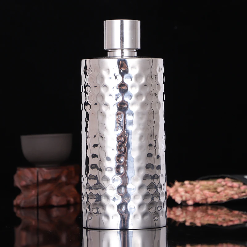 

Stainless Steel Hip Flask Personalized Portable Whiskey Alcohole Bottle Hip Flask Mini Copas De Vino Household Items DG50HF