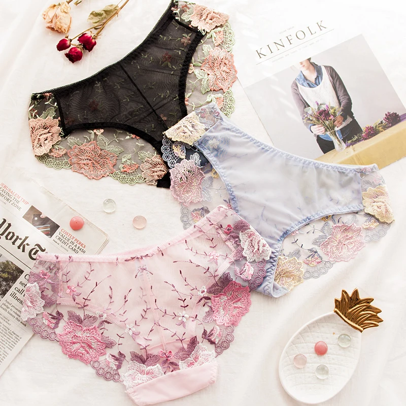 Женские кружевные трусики с вышивкой Wasteheart белые синие хлопковые низкой талией