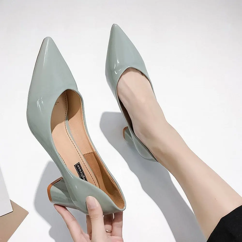 Женские туфли на высоком каблуке в европейском стиле коллекция 2019 года сезон