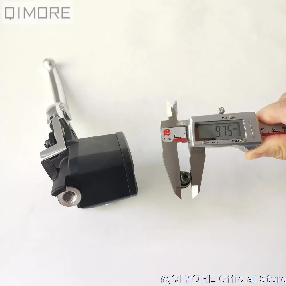 Правый/передний главный тормозной цилиндр для мотоцикла Benelli TNT600 BN600 BJ600GS / Stels 600