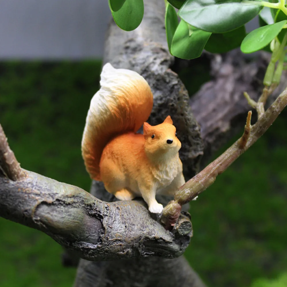 

1PC Cute Little Squirrel Nut Micro Landscape Bryophyte Flower Pot Decoration Gardening Resin Ornaments Crafts Display Home Decor